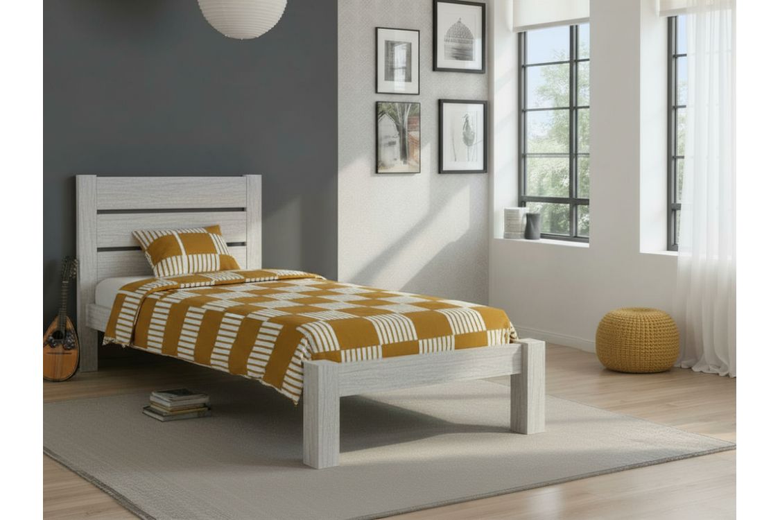 Lit design en pin massif VOLDA